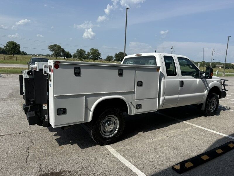 2015 Ford F-350 SRW 4x4 Utility Bi-Fuel Gas & CNG XL Collinsville OK