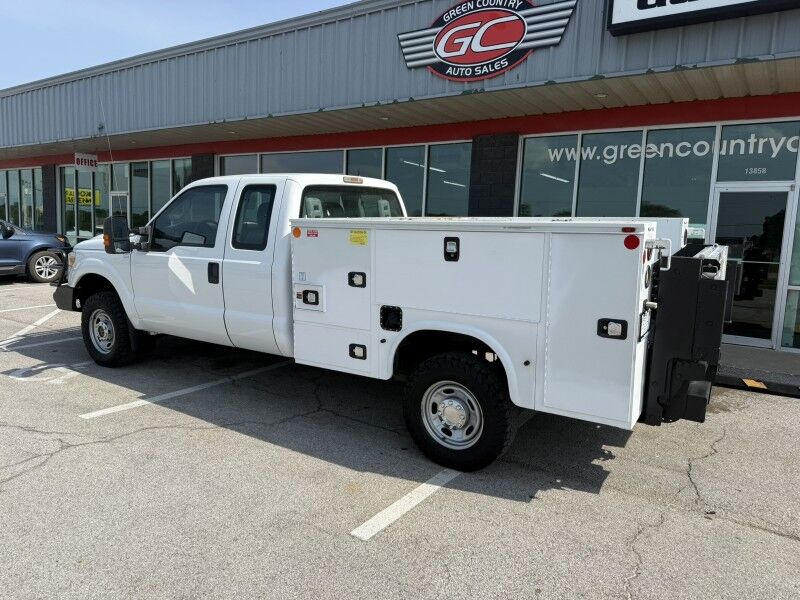 2015 Ford F-350 SRW 4x4 Utility Bi-Fuel Gas & CNG XL Collinsville OK