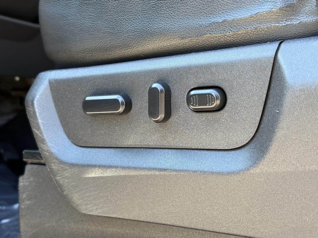 2015 Ford F-350SD Lariat Crestwood KY