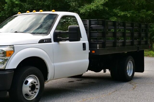2015 Ford F-350SD XL DRW / Knapheide Platform Stake Body / 6.2L V8! High Point NC