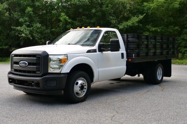 2015 Ford F-350SD XL DRW / Knapheide Platform Stake Body / 6.2L V8! High Point NC