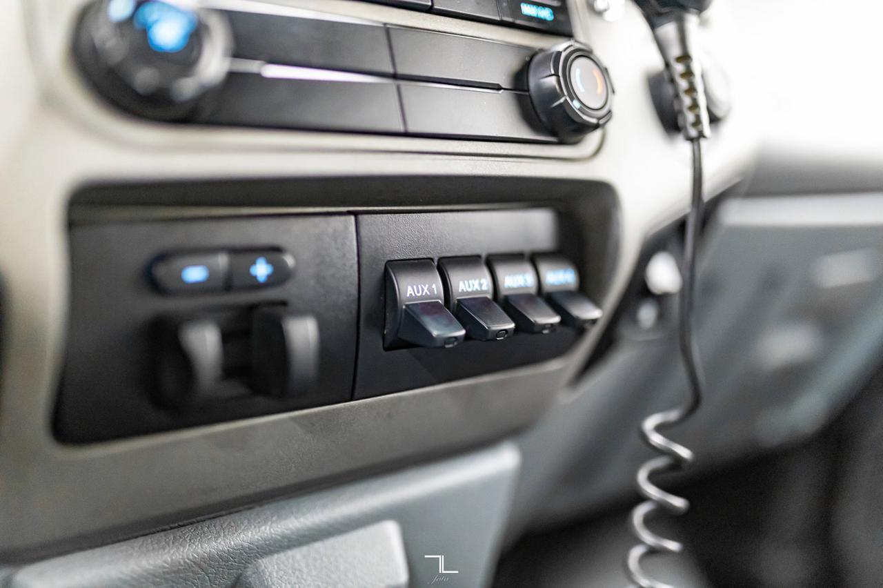 2015 Ford F-450 4x4 Crew Cab XLT Dually Deck Diesel VMAC Red Deer AB