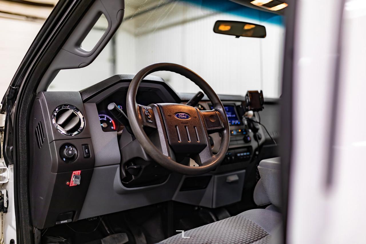 2015 Ford F-450 4x4 Crew Cab XLT Dually Deck Diesel VMAC Red Deer AB