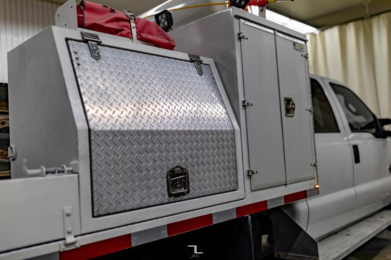 2015 Ford F-450 4x4 Crew Cab XLT Dually Deck Diesel VMAC Red Deer AB