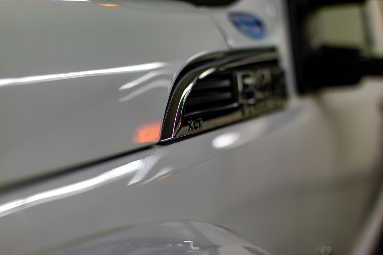 2015 Ford F-450 4x4 Crew Cab XLT Dually Diesel Deck Red Deer AB