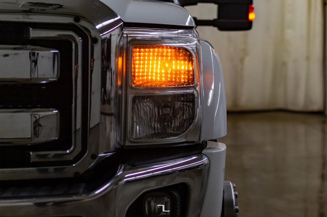 2015 Ford F-450 4x4 Crew Cab XLT Dually Diesel Deck Red Deer AB