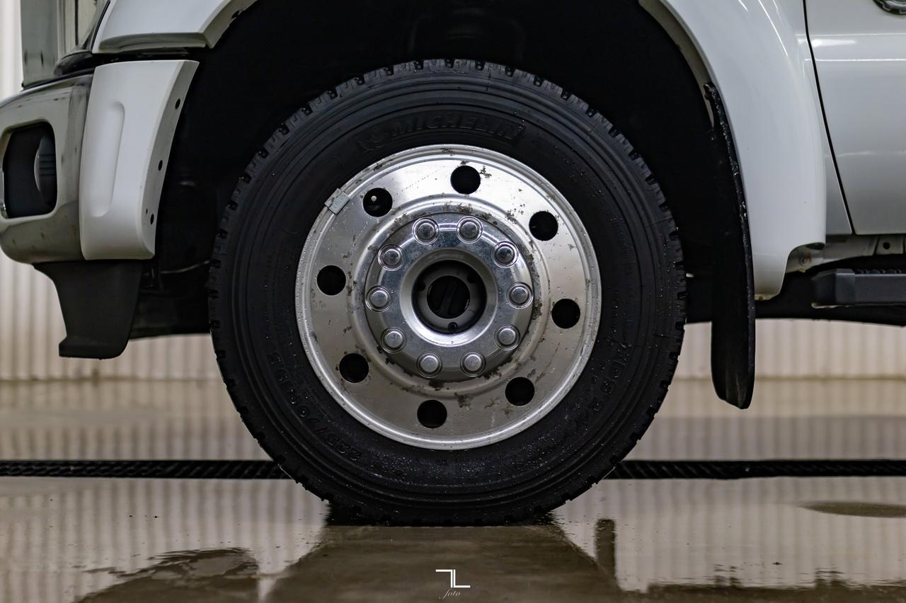 2015 Ford F-450 4x4 Crew Cab XLT Dually Diesel Deck Red Deer AB