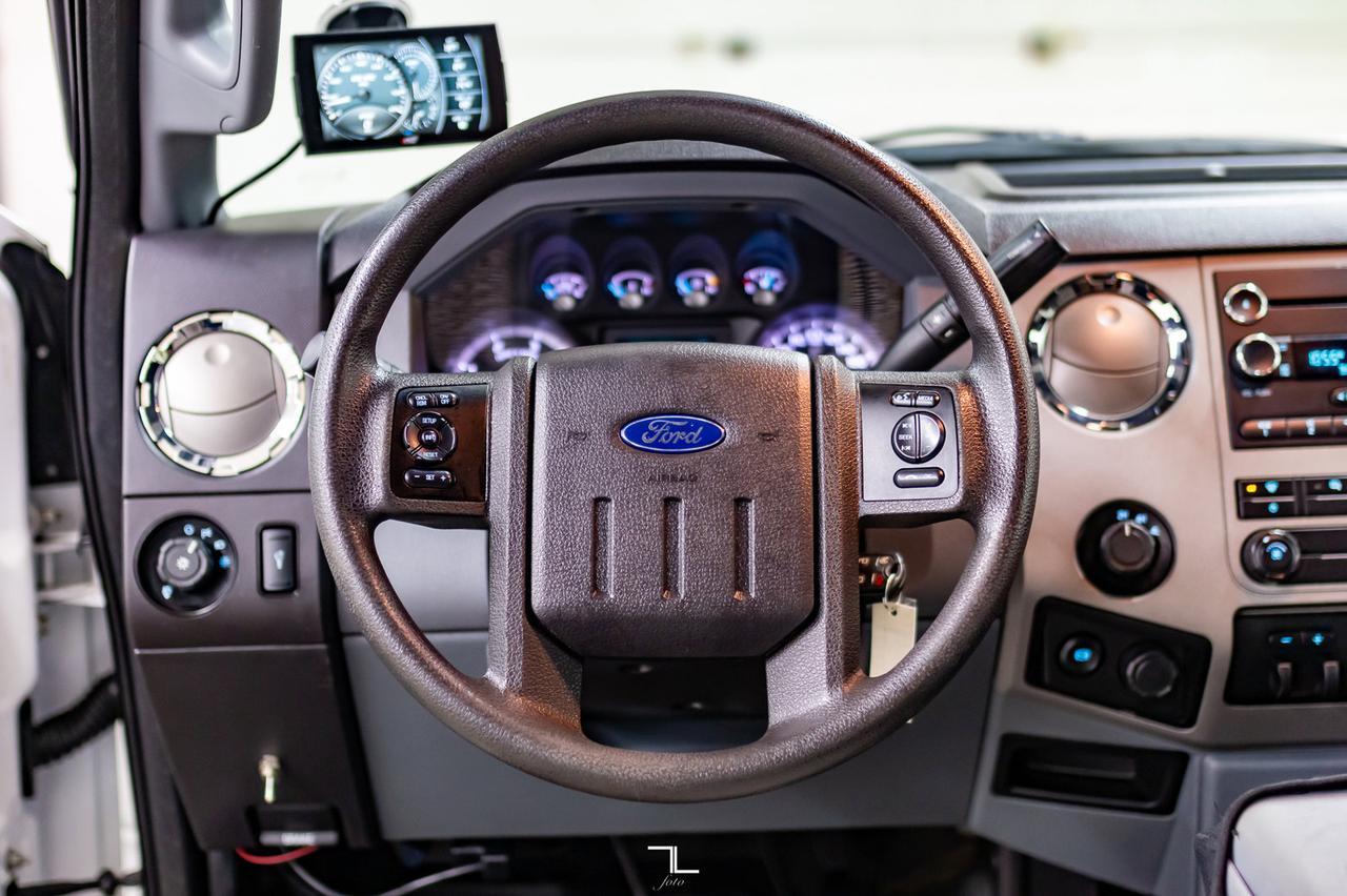 2015 Ford F-450 4x4 Crew Cab XLT Dually Diesel Deck Red Deer AB