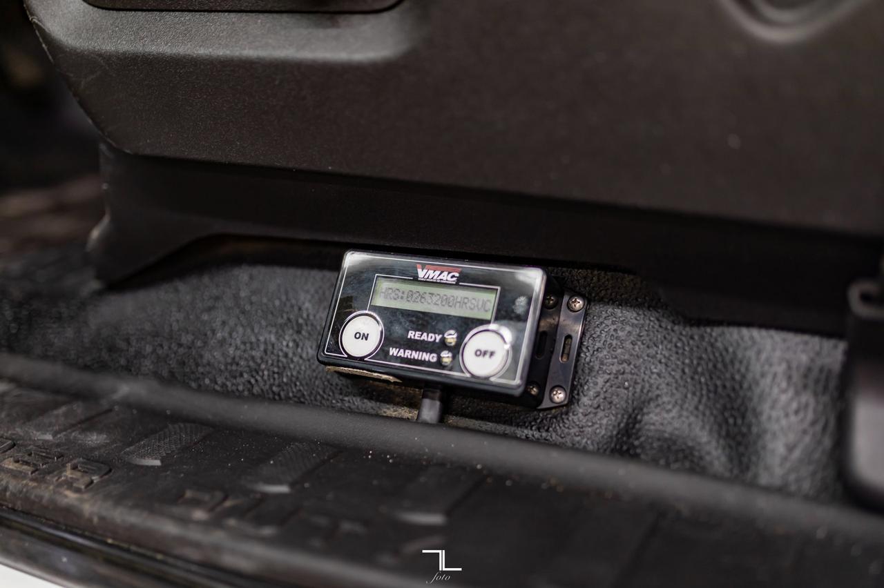 2015 Ford F-450 4x4 Crew Cab XLT Dually Mechanics Box Diesel Red Deer AB