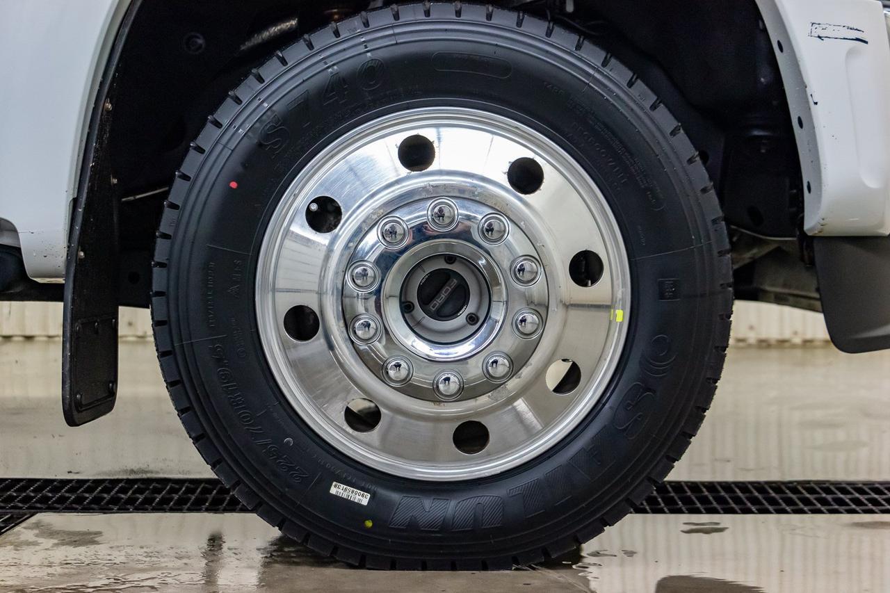 2015 Ford F-450 4x4 Crew Cab XLT FX4 Dually Diesel Red Deer AB