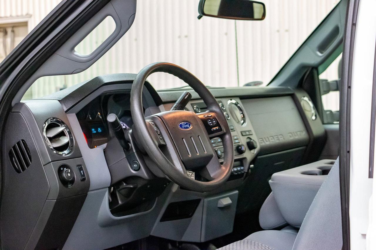 2015 Ford F-450 4x4 Crew Cab XLT FX4 Dually Diesel Red Deer AB