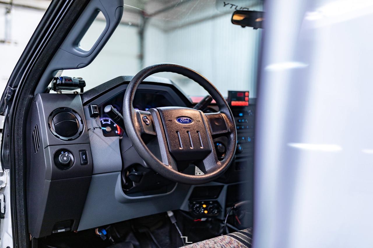 2015 Ford F-550 4x4 Crew Cab XL Plow Sander Tilt Deck Diesel Red Deer AB