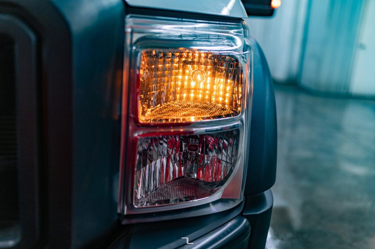 2015 Ford F-550 4x4 Crew Cab XL Plow Sander Tilt Deck Diesel Red Deer AB