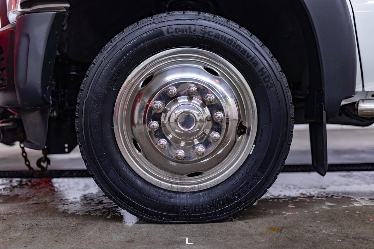 2015 Ford F-550 4x4 Crew Cab XL Plow Sander Tilt Deck Diesel Red Deer AB