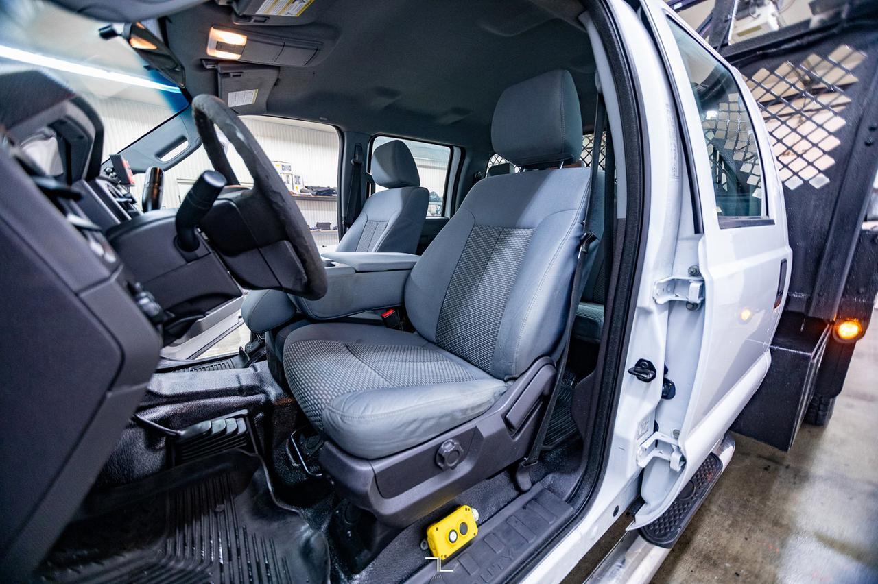 2015 Ford F-550 4x4 Crew Cab XL Tilt Deck Red Deer AB