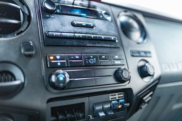 2015 Ford F-550 4x4 Crew Cab XL Tilt Deck Red Deer AB