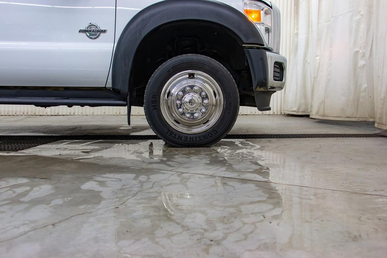 2015 Ford F-550 4x4 Crew Cab XLT Deck Dually Diesel Red Deer AB