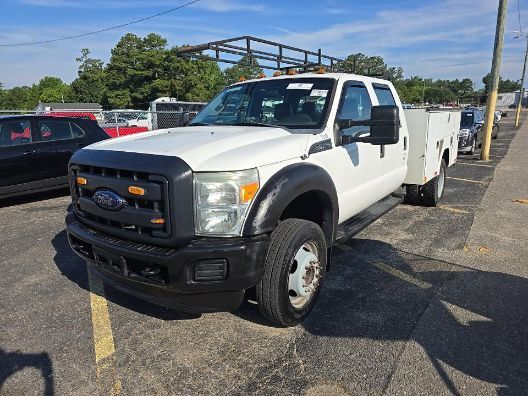 2015 Ford F-550 Chassis XL