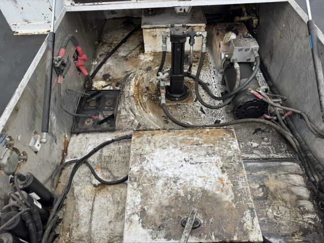 2015 Ford F-550 Service Body w Gorman Rupp Grease Pump XL Henrico VA