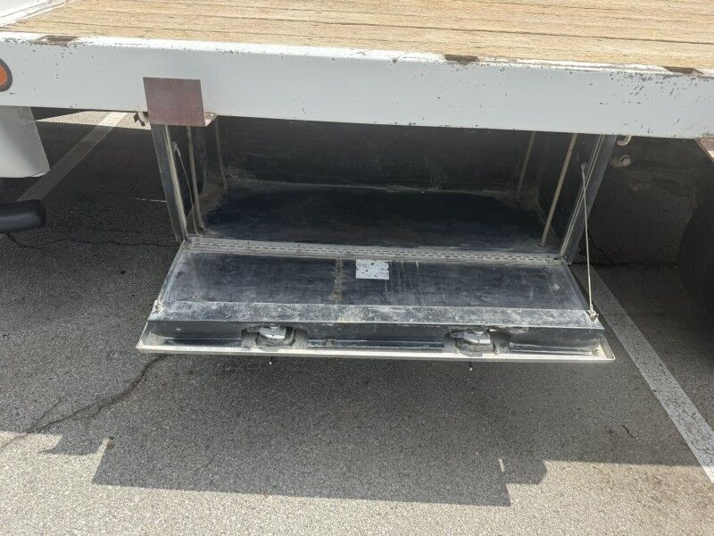 2015 Ford F-550 V10 4x4 14' Flatbed 39k exempt mi's XL Collinsville OK