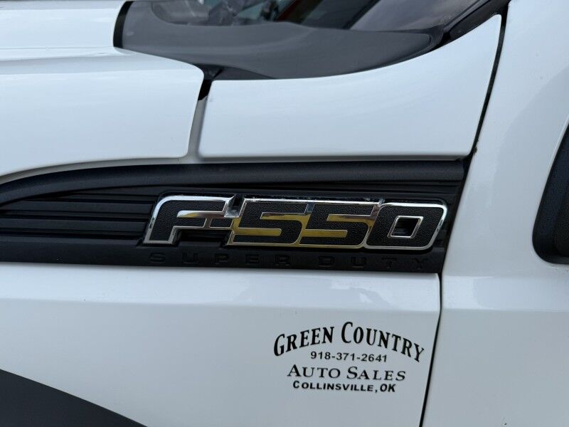 2015 Ford F-550 V10 4x4 14' Flatbed 41k exempt mi's XL Collinsville OK