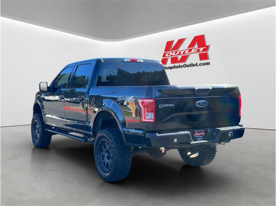 2015 Ford F150 SuperCrew Cab XLT Pickup 4D 5 1/2 ft