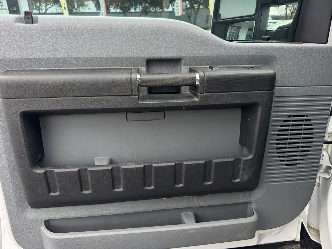 2015 Ford F250 Super Duty Regular Cab XL Pickup 2D 8 ft