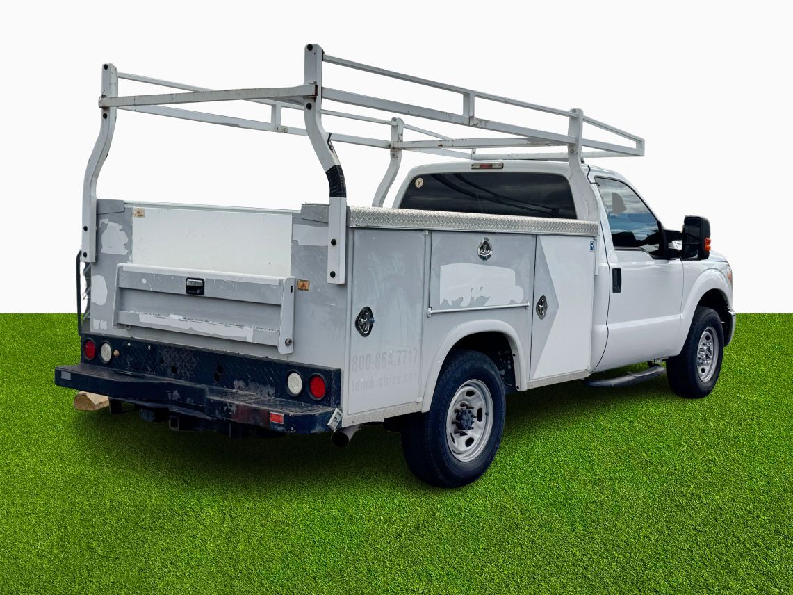 2015 Ford F250 Super Duty Regular Cab XL Pickup 2D 8 ft