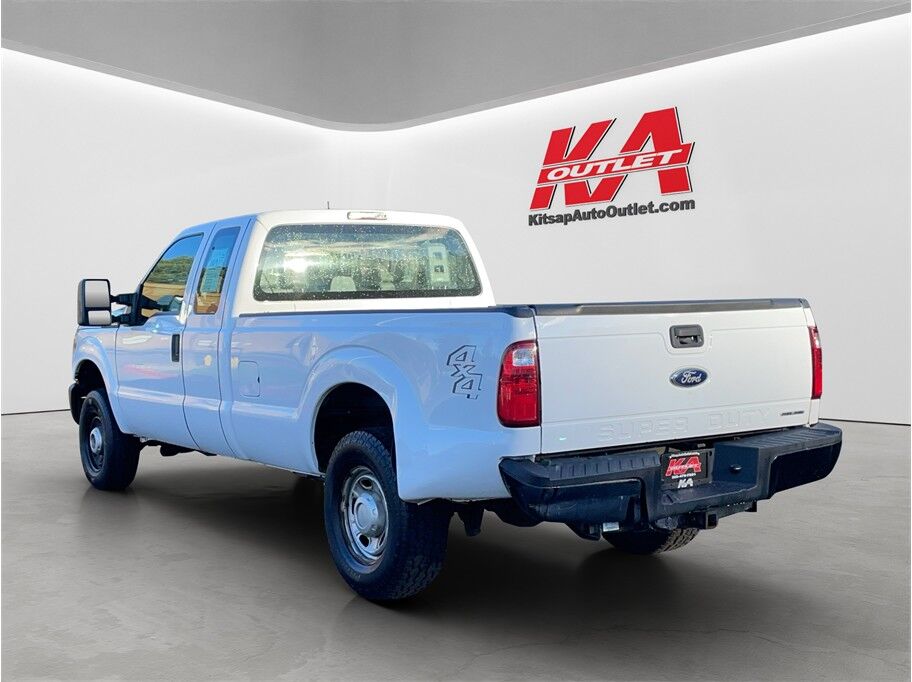 2015 Ford F250 Super Duty Super Cab XL Pickup 4D 8 ft