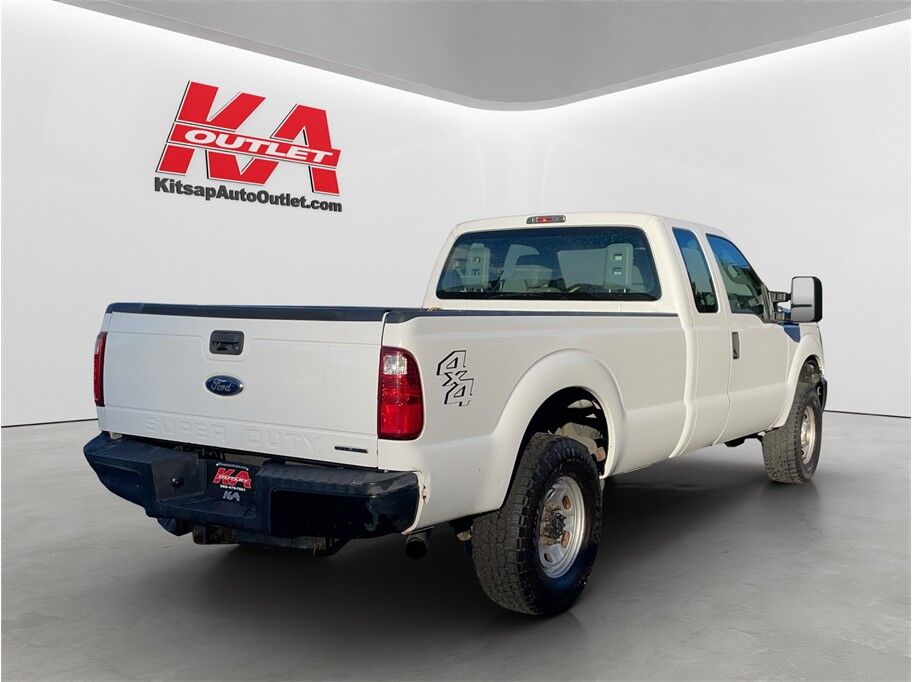 2015 Ford F250 Super Duty Super Cab XL Pickup 4D 8 ft