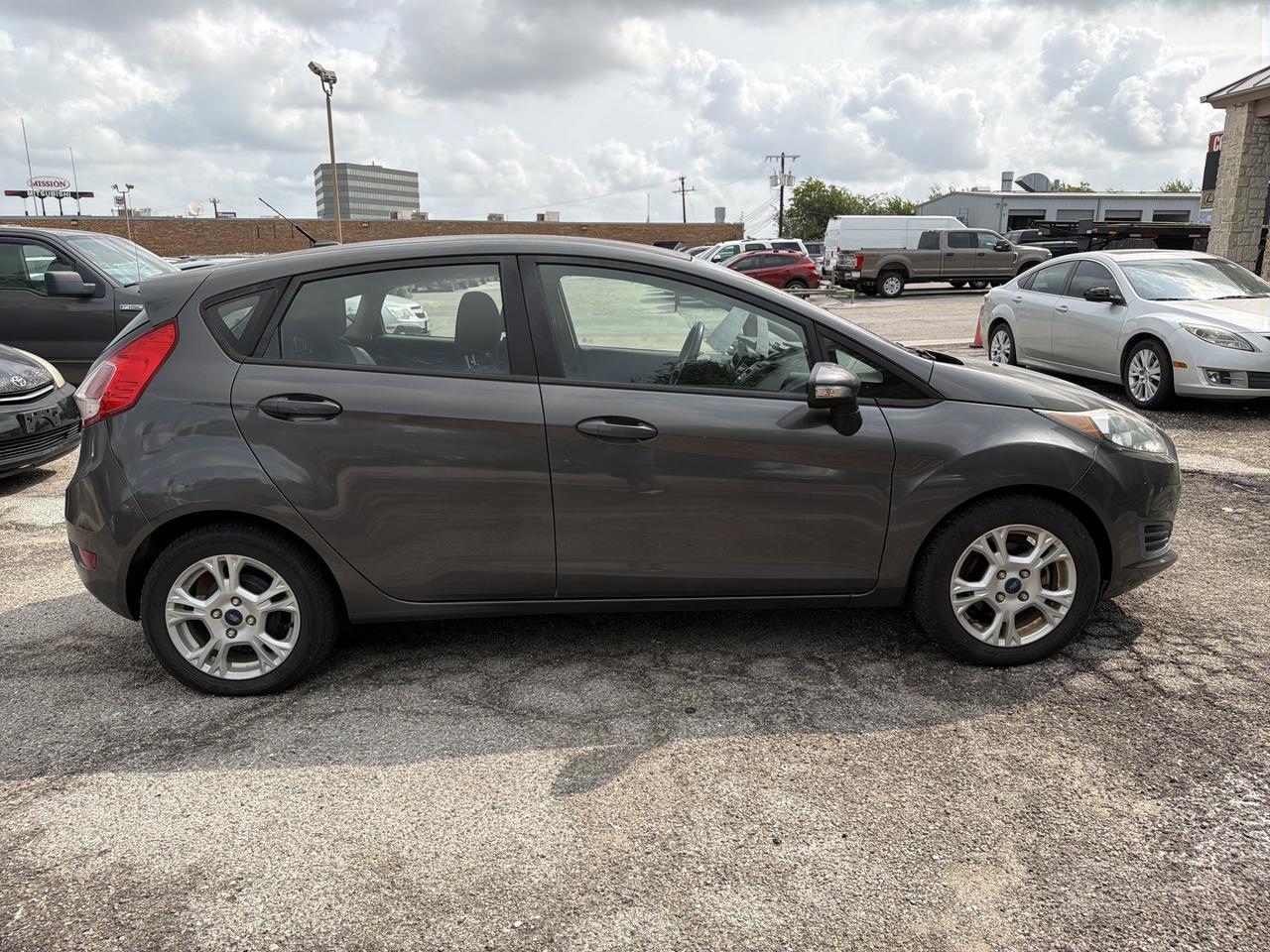 2015 Ford Fiesta SE