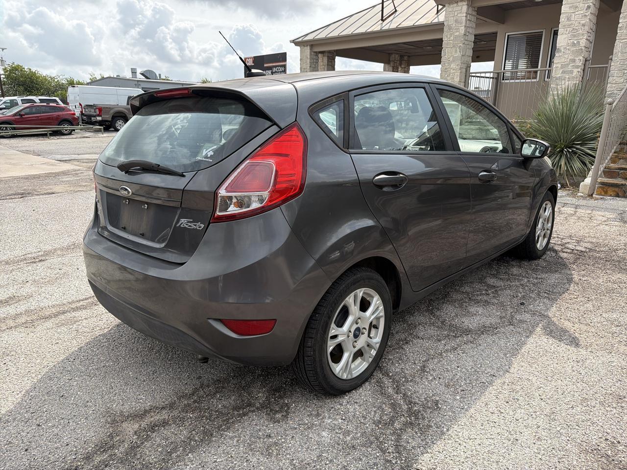 2015 Ford Fiesta SE