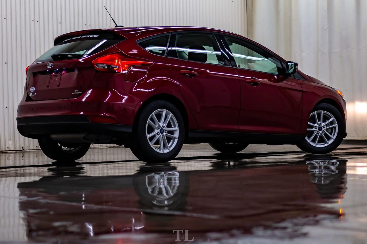 2015 Ford Focus SE Hatchback BCam HSeat Red Deer AB