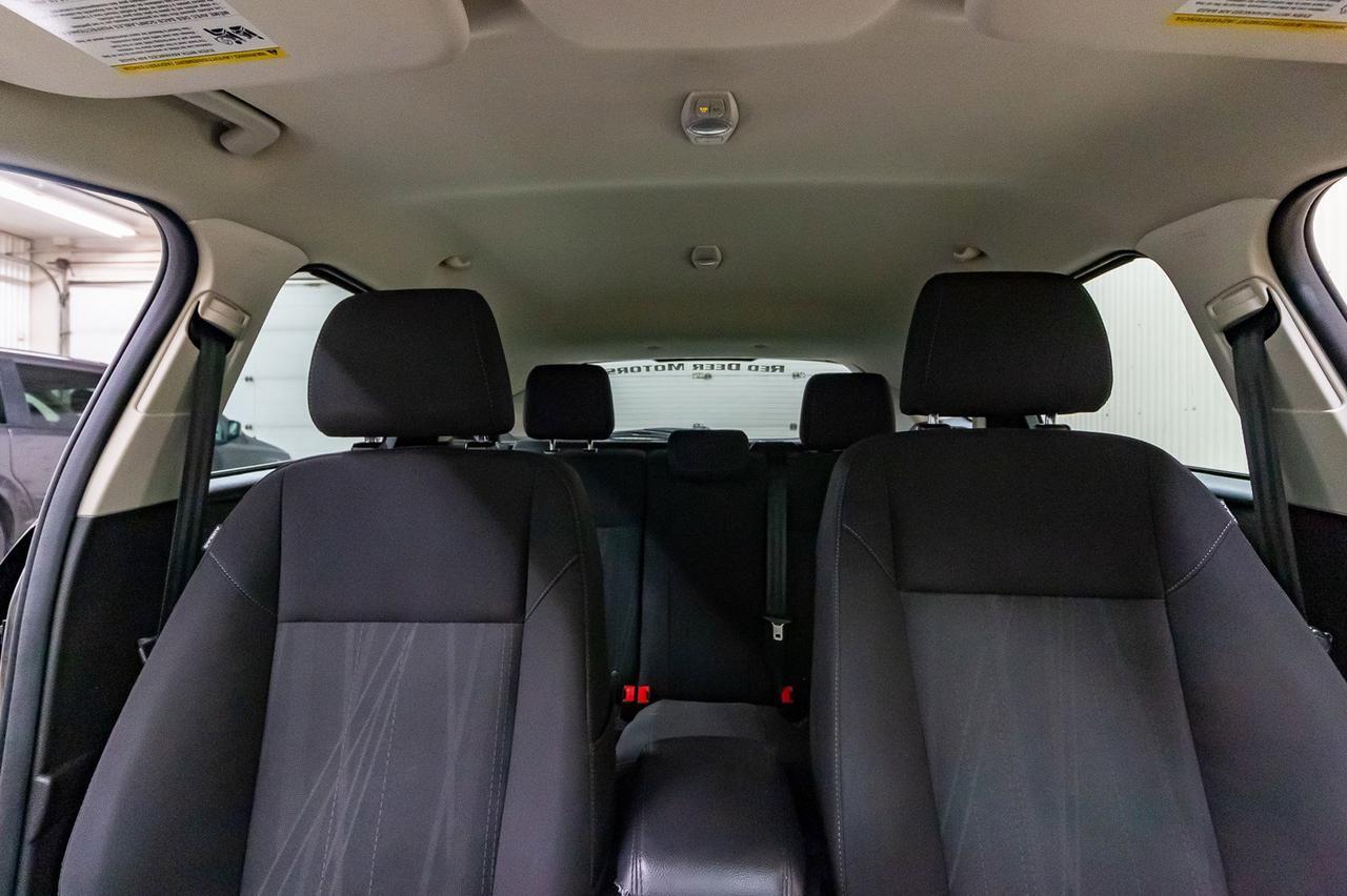 2015 Ford Focus SE Hatchback BCam Red Deer AB
