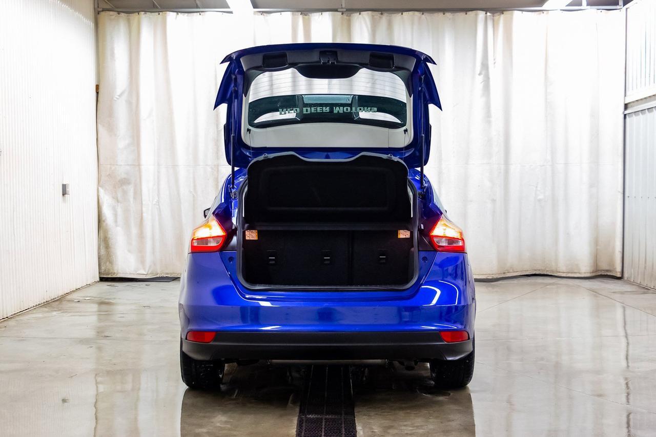 2015 Ford Focus SE Hatchback Manual BCam Heated Seats Red Deer AB