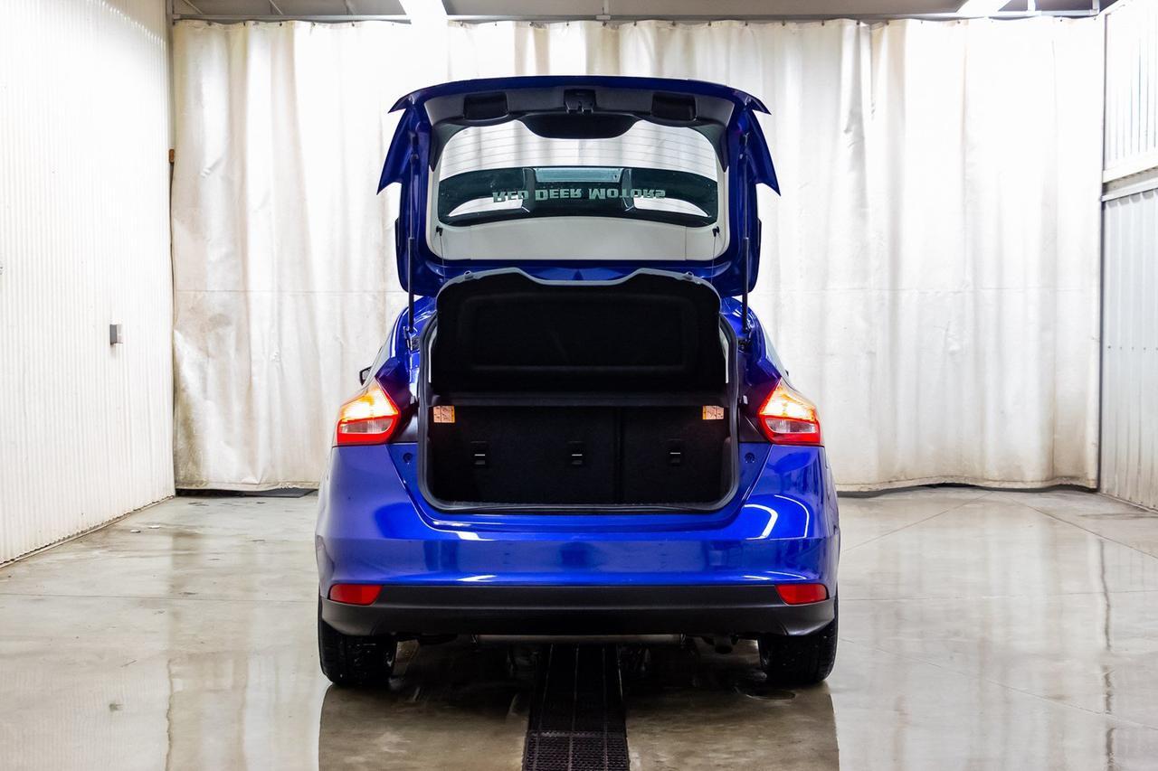 2015 Ford Focus SE Hatchback Manual BCam Heated Seats Red Deer AB