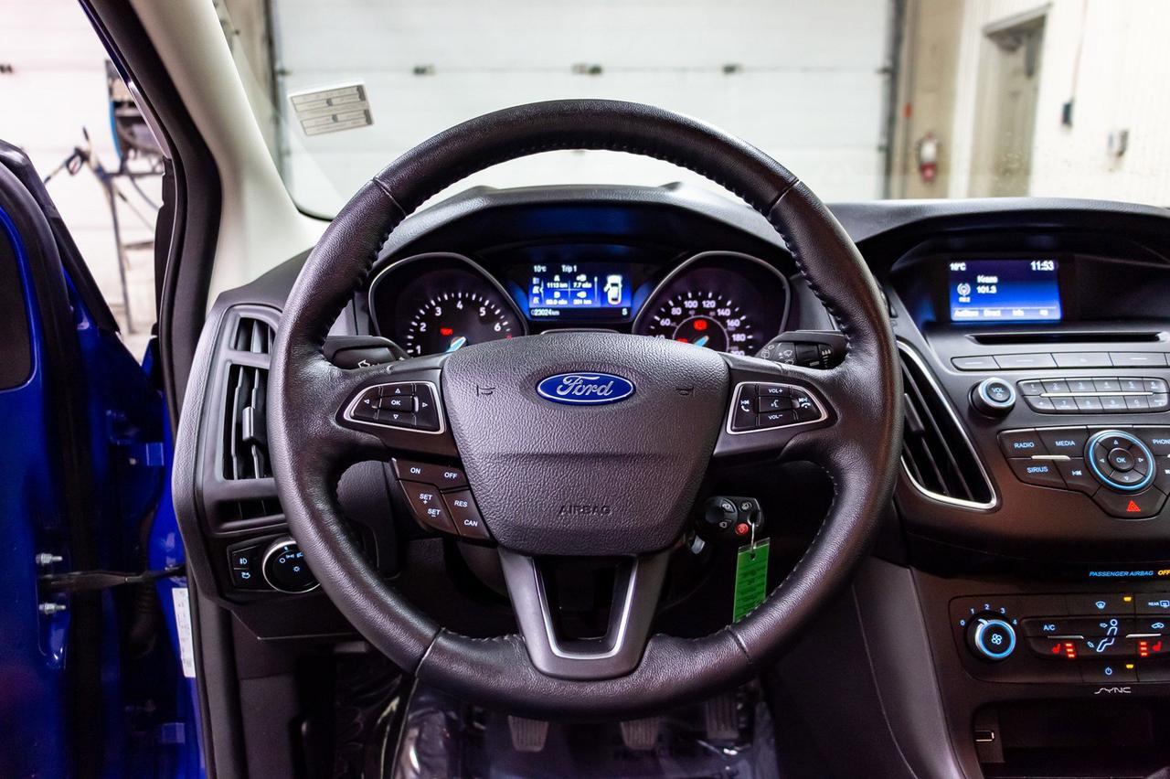 2015 Ford Focus SE Hatchback Manual BCam Heated Seats Red Deer AB