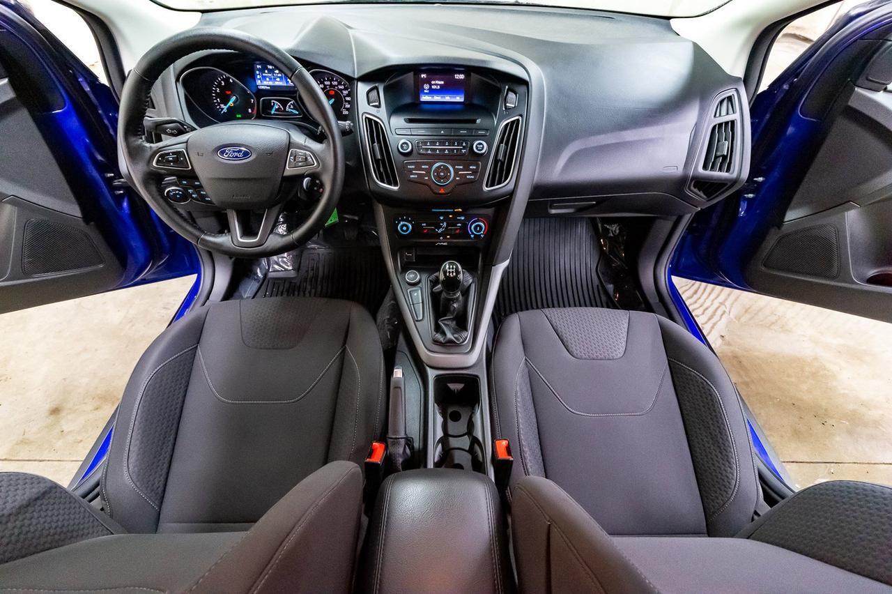 2015 Ford Focus SE Hatchback Manual BCam Heated Seats Red Deer AB