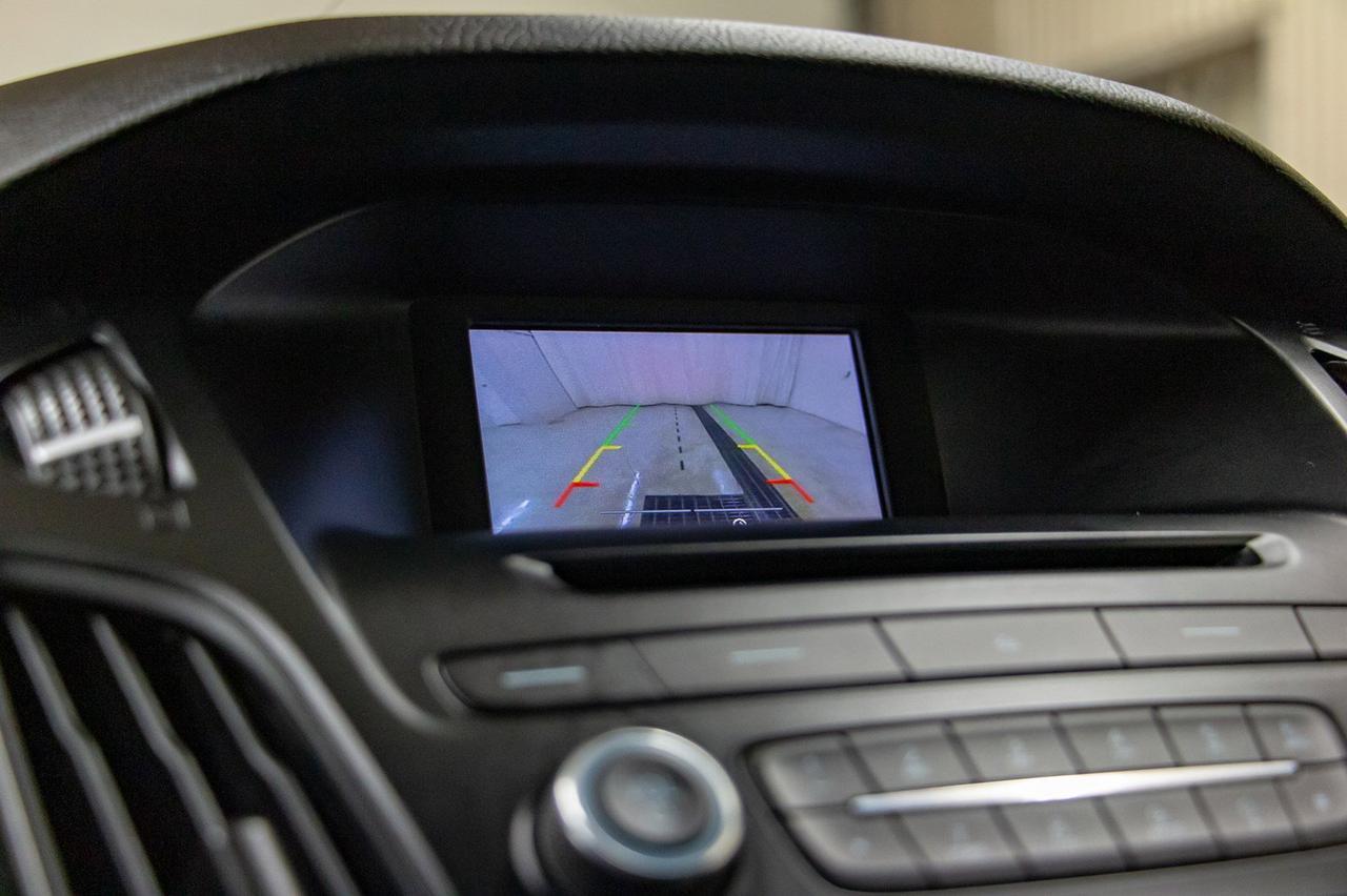 2015 Ford Focus SE Hatchback Red Deer AB