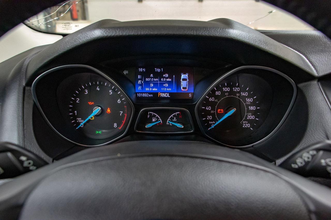 2015 Ford Focus SE Hatchback Red Deer AB