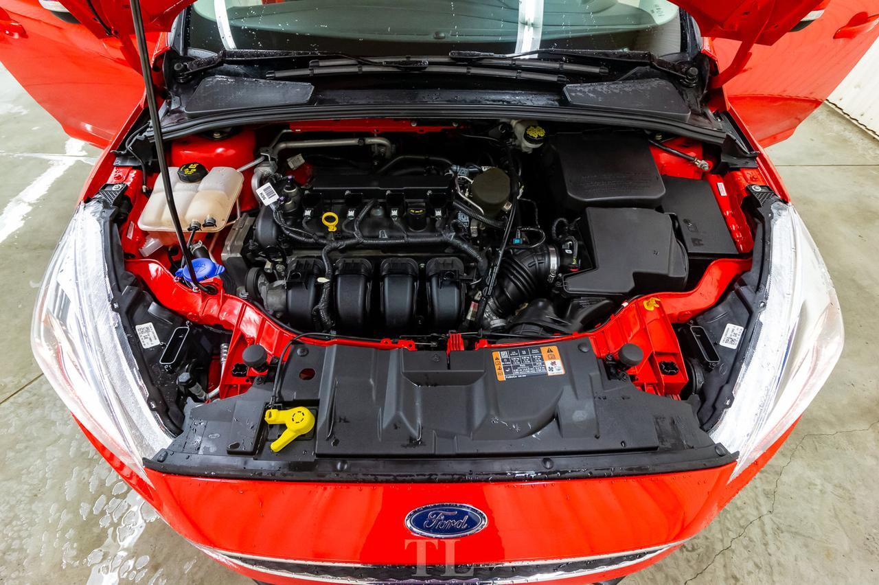 2015 Ford Focus SE Heated Seats BCam Red Deer AB