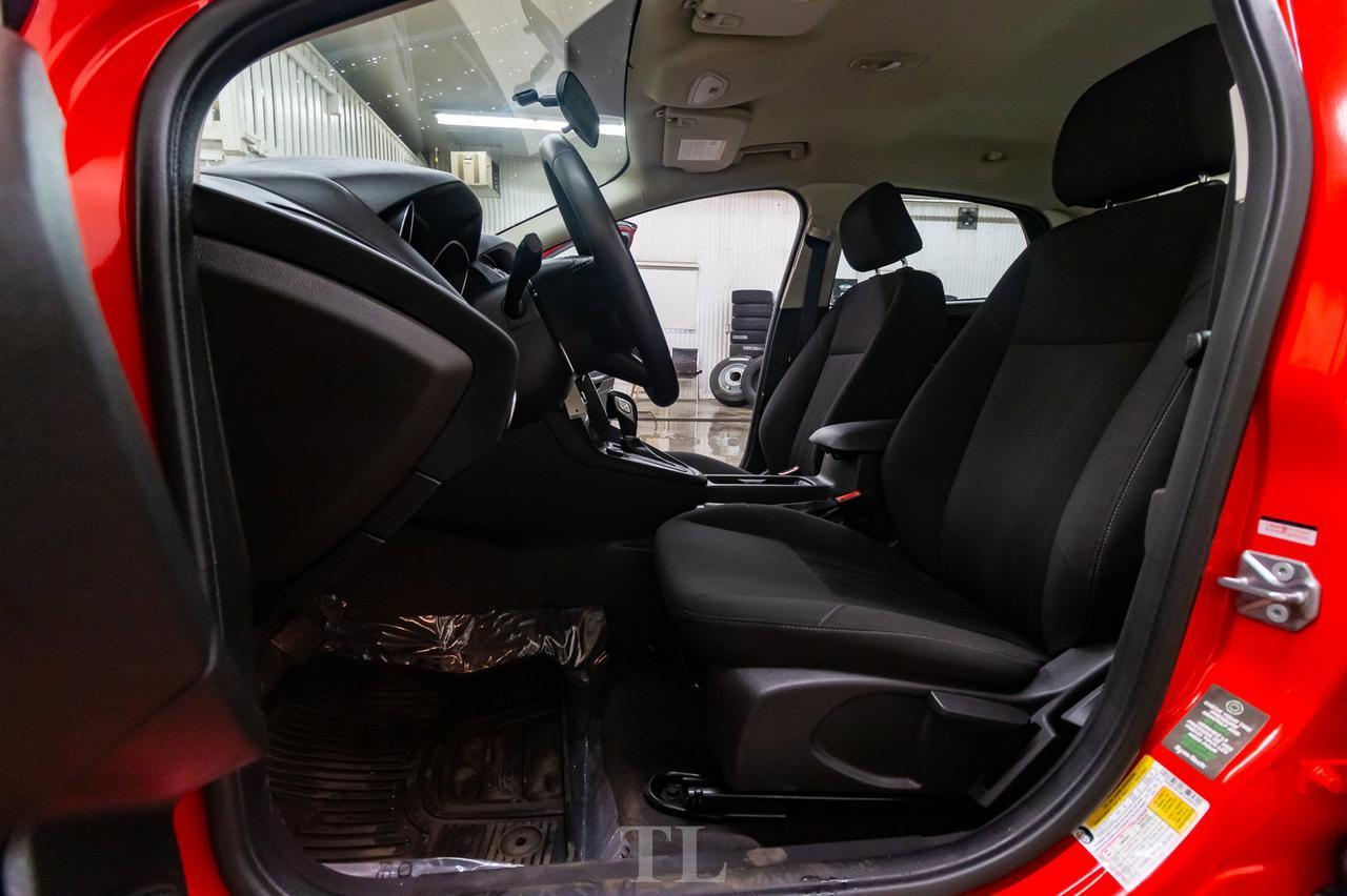 2015 Ford Focus SE Heated Seats BCam Red Deer AB
