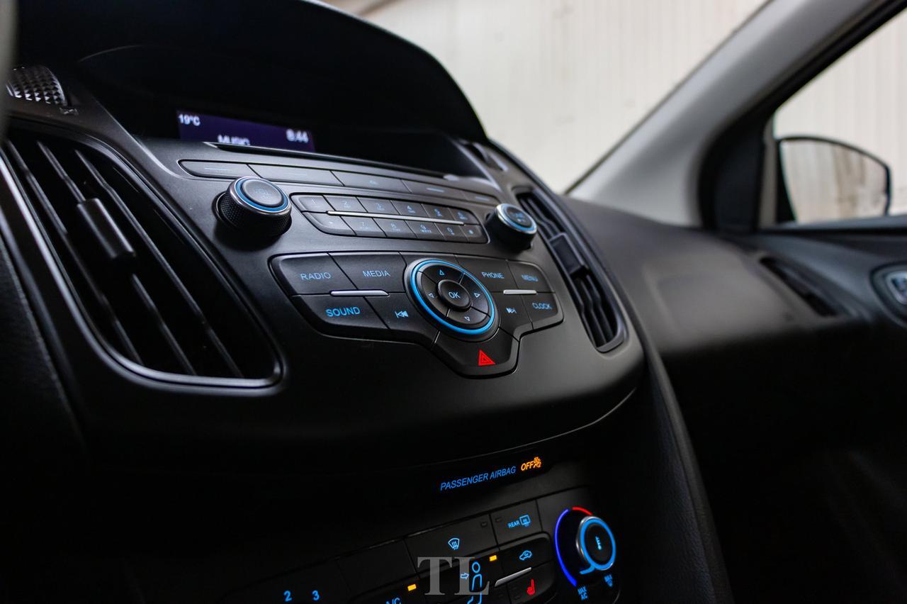 2015 Ford Focus SE Heated Seats BCam Red Deer AB