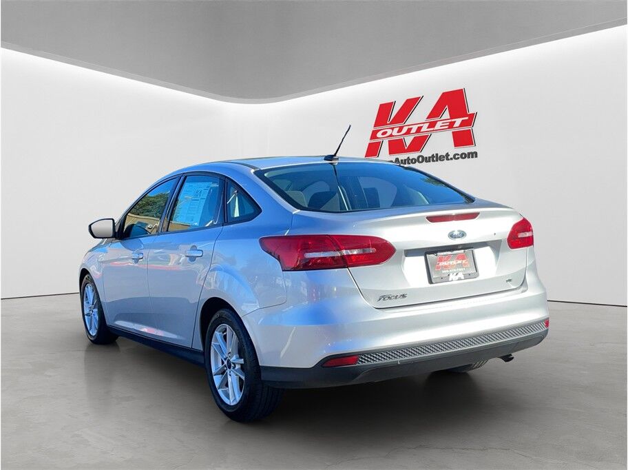2015 Ford Focus SE Sedan 4D