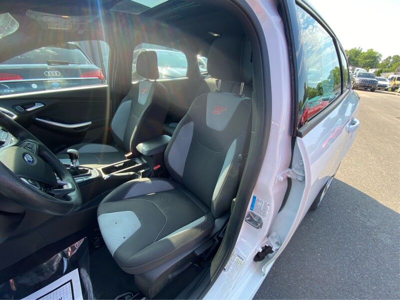 2015 Ford Focus ST Bristol  PA