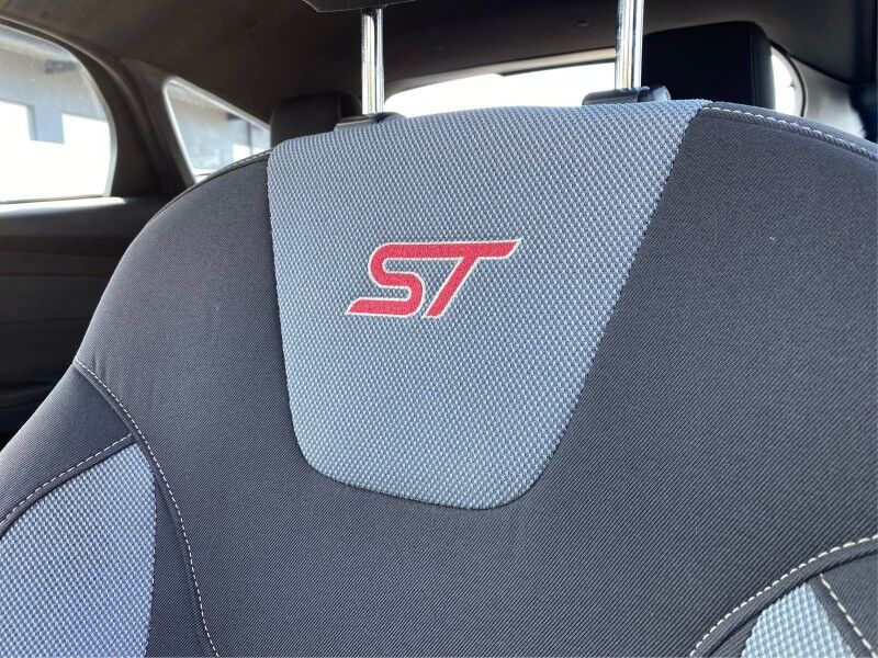 2015 Ford Focus ST Bristol  PA