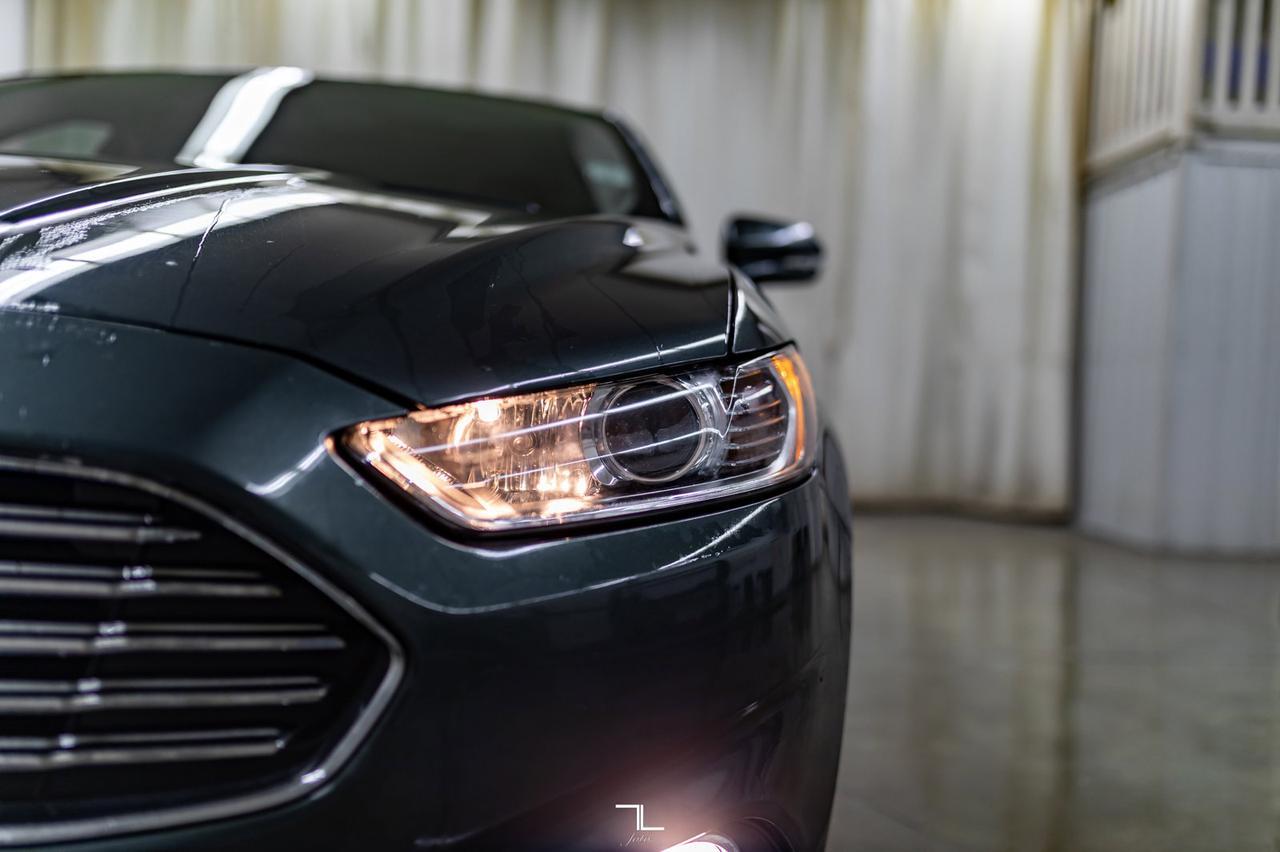 2015 Ford Fusion AWD SE Nav Roof BCam Red Deer AB