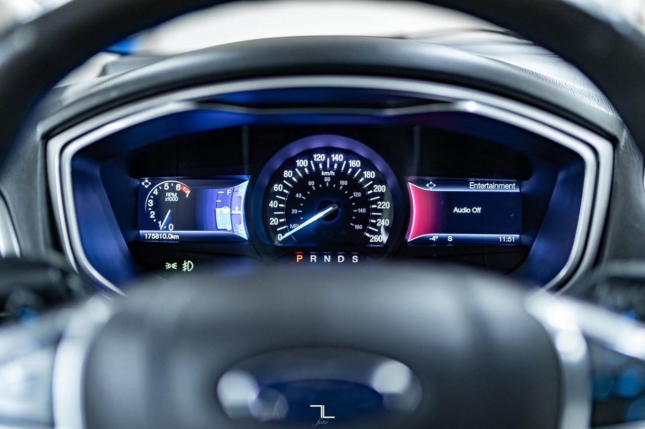 2015 Ford Fusion AWD SE Nav Roof BCam Red Deer AB