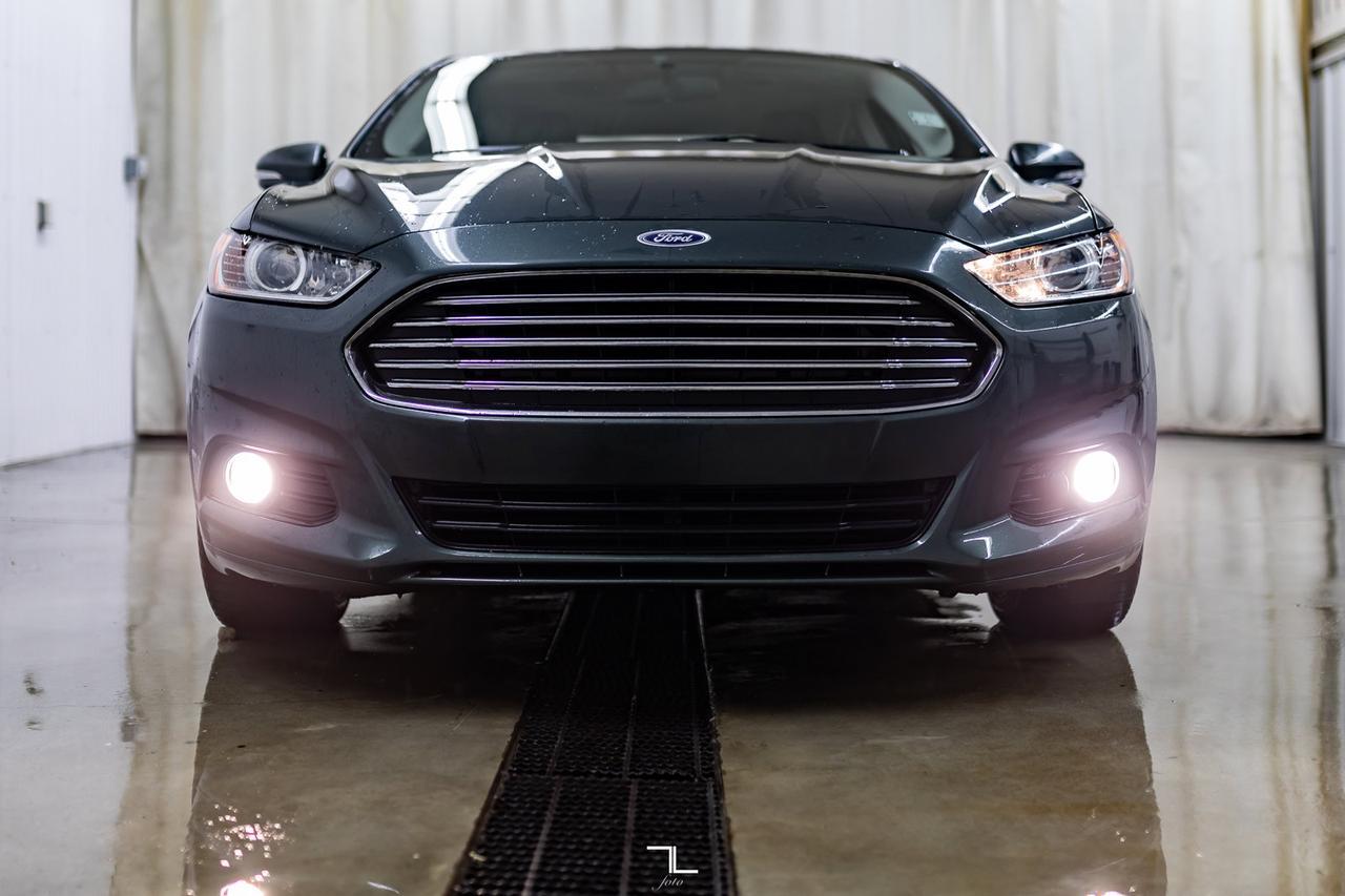 2015 Ford Fusion AWD SE Nav Roof BCam Red Deer AB