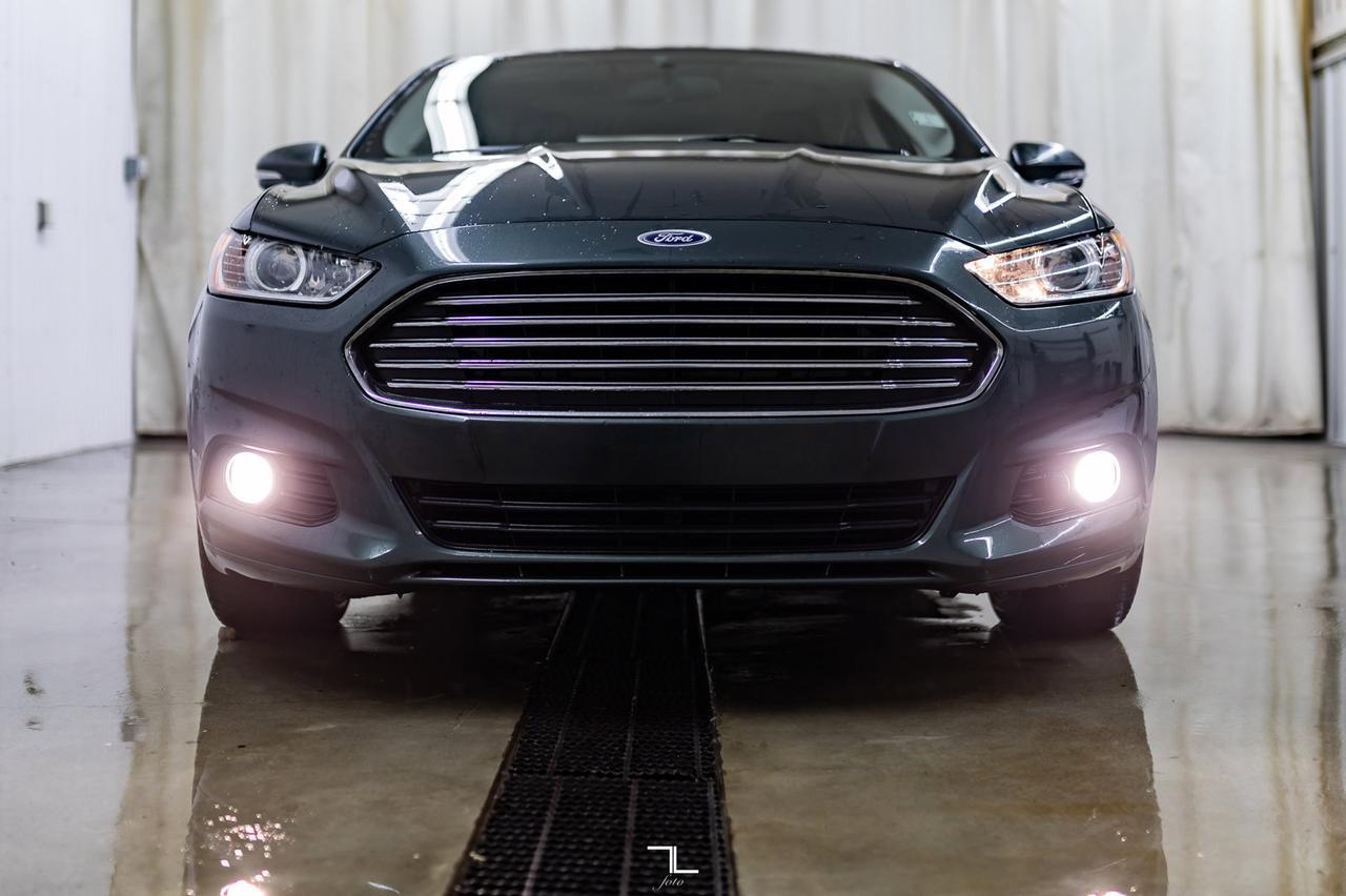 2015 Ford Fusion AWD SE Nav Roof BCam Red Deer AB